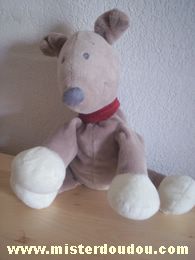 Chien Gris avec collier rouge Kiabi baby
