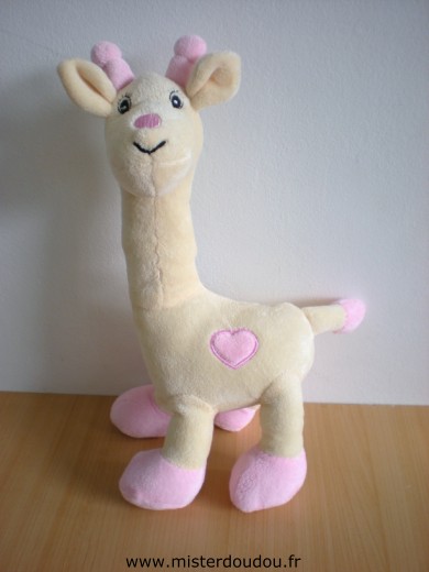 Girafe Jaune taches roses Arthur et lola