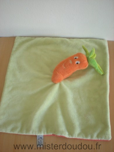Carotte Vert avec carotte orange et rouge dessous Ptit dodo