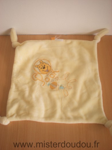 Carre Jaune winnie pooh abeille Disney