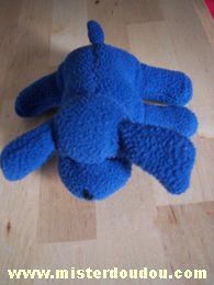 Marque Inconnue Chien Bleu foncé tissus polaire - Très bon état