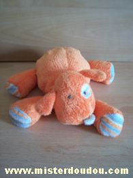 Chien Orange yeux cocard Marque Inconnue