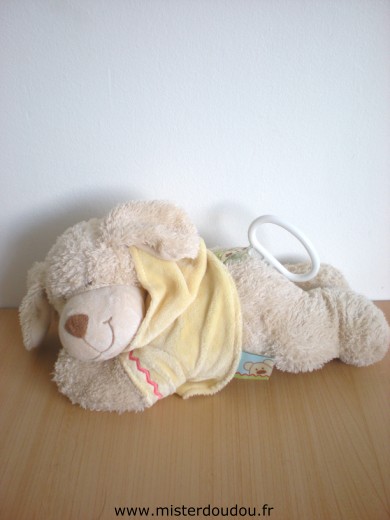 Chien Beige pull jaune Nicotoy