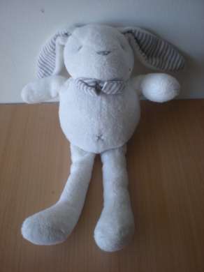 Lapin Blanc rayé beige blanc dans les oreilles Marque Inconnue