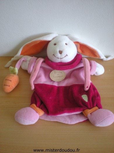 Lapin Rose orange blanc tenant une carotte Doudou et compagnie