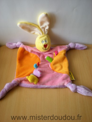 Taf toys Lapin Rose orange jaune - Très bon état