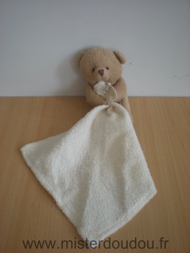 Ours Marron mouchoir ecru Doudou et compagnie
