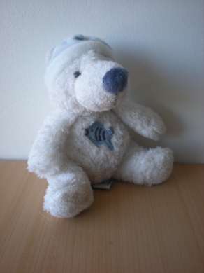 Ours Blanc bonnet bleu poisson bleu Gipsy