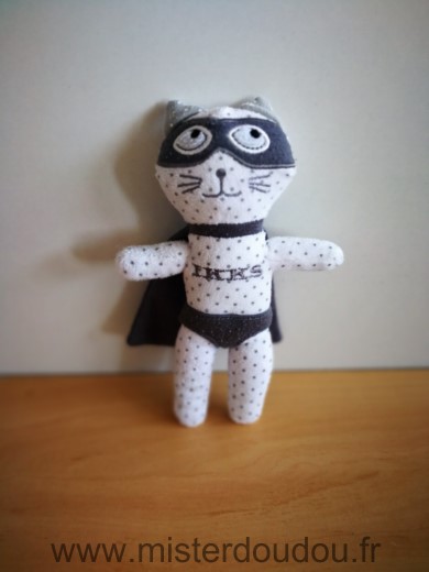 Ikks Ours Blanc gris masque cape - Très bon état