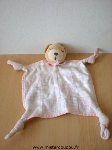 Ours Ours dormeur blanc rose motifs carreaux fleurs Kaloo