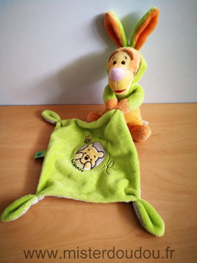 Disney Tigre Deguise en lapi vert mouchoir vert tete winnie - Bon état
