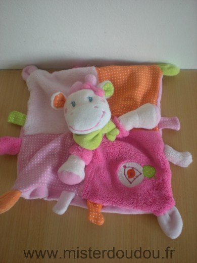 Vache Rose orange foulard vert Nicotoy