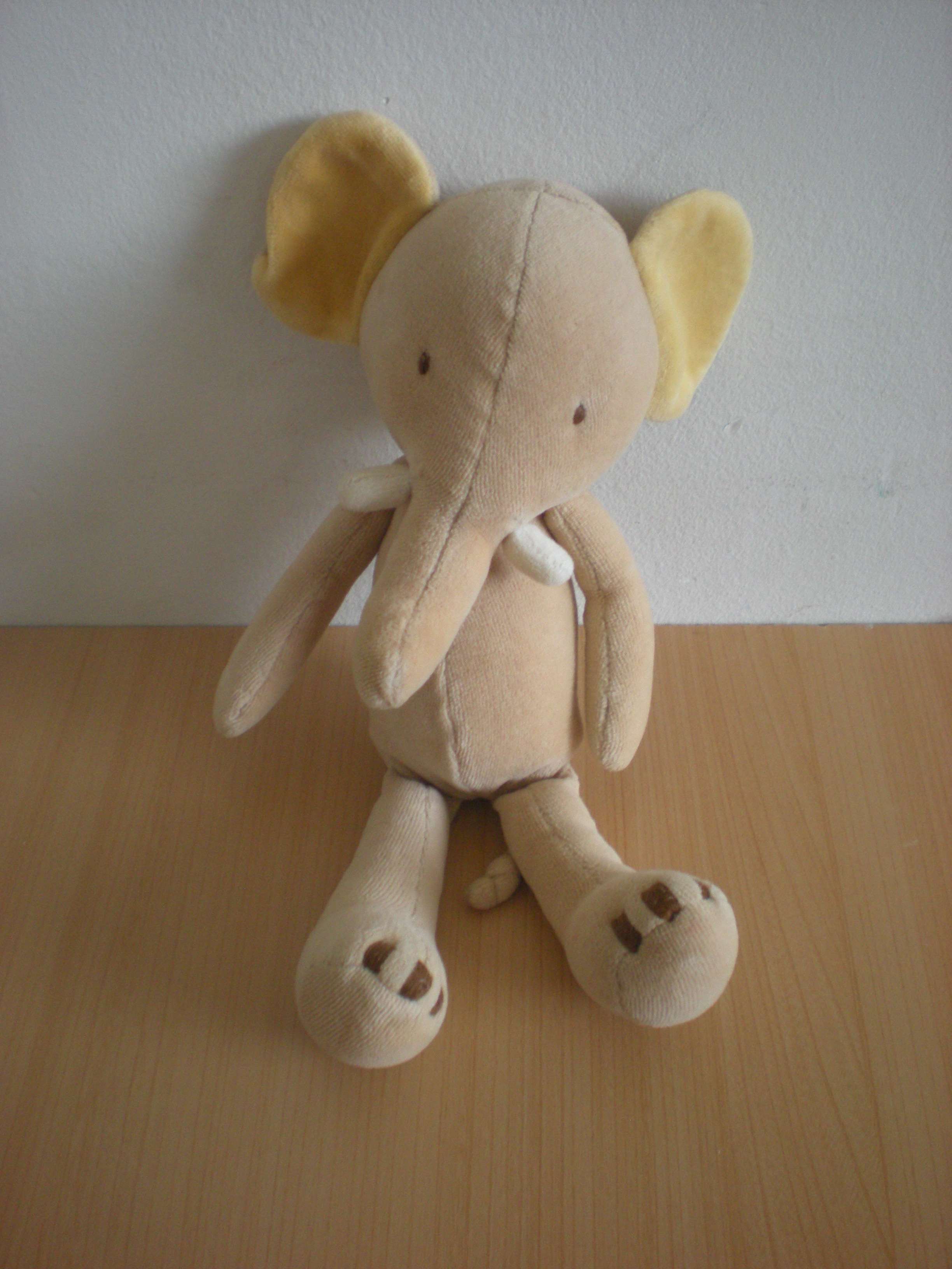 Doudou Eléphant Moulin roty Beige oreilles jaunes 