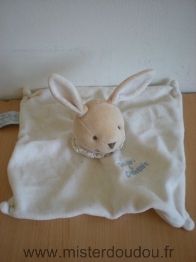 Doudou Lapin Doudou et compagnie Blanc col dentelle blanc Une légère tache sur le dessous, non partie au lavage