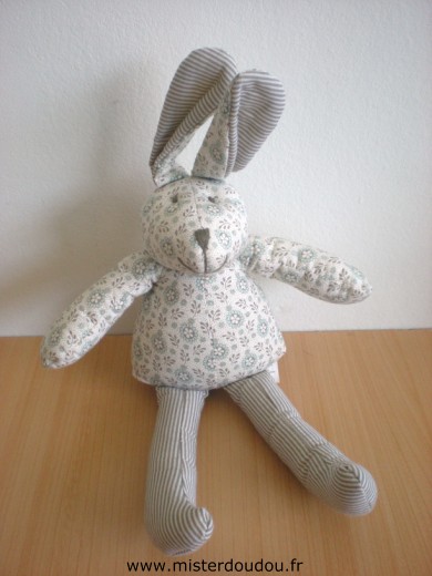 Doudou Lapin Grain de ble Tissus fleuri vert et rayé marron 