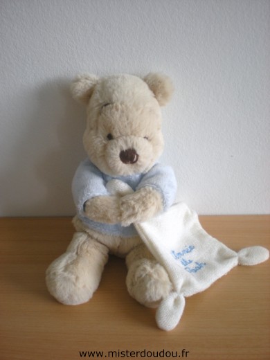 Doudou Ours Disney Winnie peluche tshirt bleu mouchoir ecru : winnie the pooh 