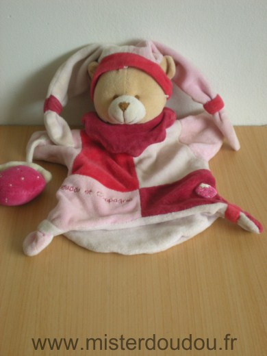 Doudou Ours Doudou et compagnie Rose tenant une fraise 