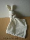 Lapin-Doudou-et-compagnie-Ecru-avec-mouchoir-ecru